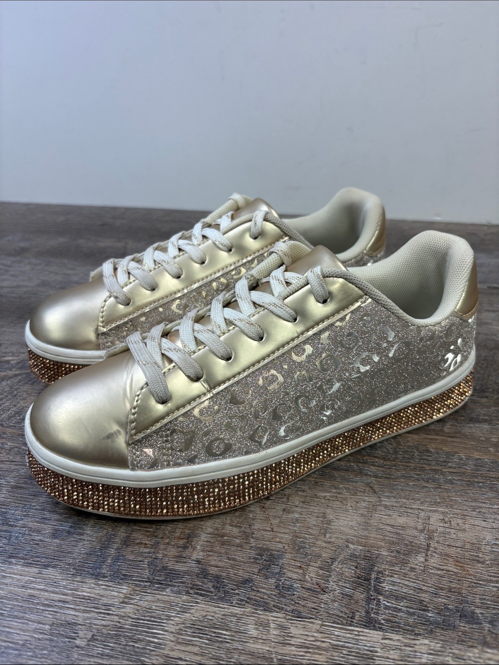 UUBARIS Gold Glitter Leopard Platform Sneakers Rhinestone Sole Women’s Size 7.5